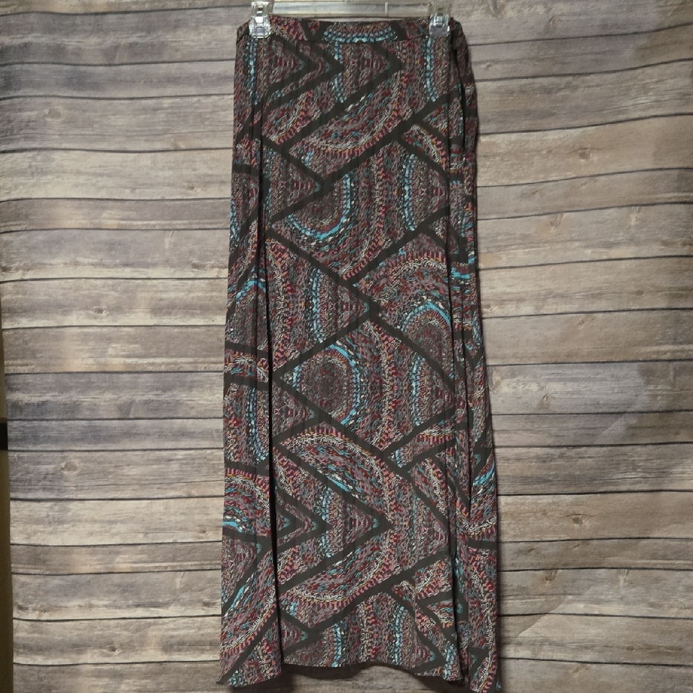 Lucy & Laurel Geometric Maxi Skirt - Black, Red, Blue